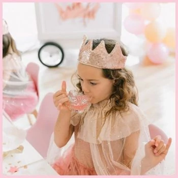 Mesefigurák és filmszereplők