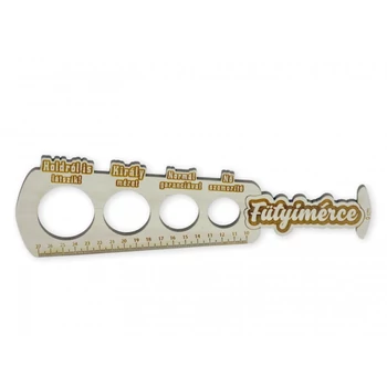 Fütyimérce Holdról is látszik! 29cm