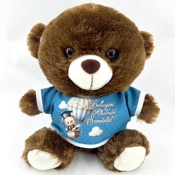 Plüss barna maci feliratos pólóval - Ballagásod Alkalmából Szertettel 25cm