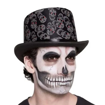 Kalap - Koponya díszítéssel