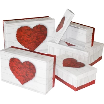 Ajándékdoboz 5 választható méretben - Szív mintával