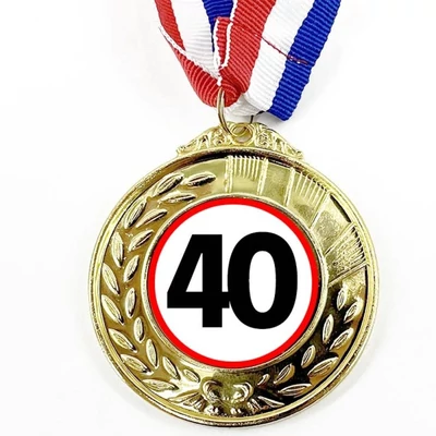 Vicces Érem - 40 karikás