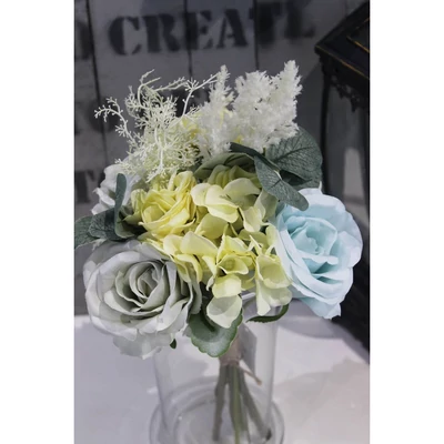 Kék-krémszínű mű csokor, 38 cm