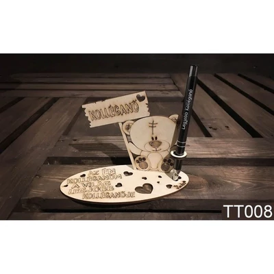 Tolltartó - Macis, Kolléganő