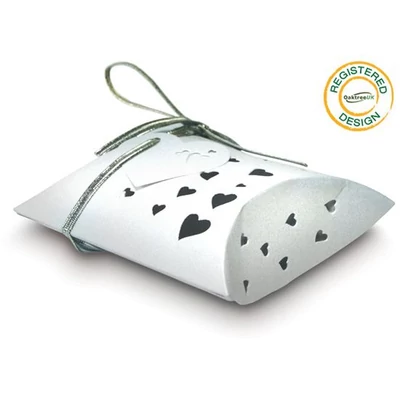 Papírdoboz - Fehér színű, Szívecskékkel