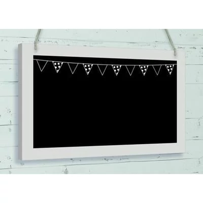 Fekete Fa Tábla - Zászlófüzéres